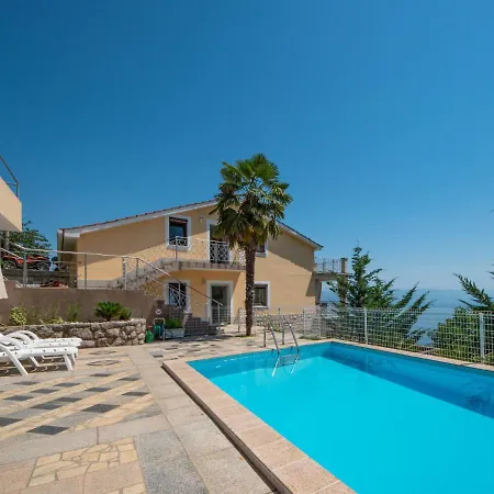 La Mer-3 By Interhome